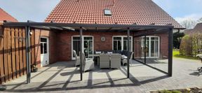 Terrassenüberdachung mit Glasschiebetür