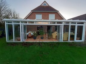 Wintergarten mit Faltanlage